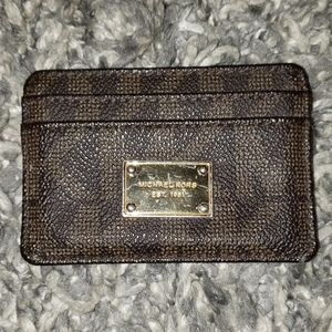 - Michael kors Card holder